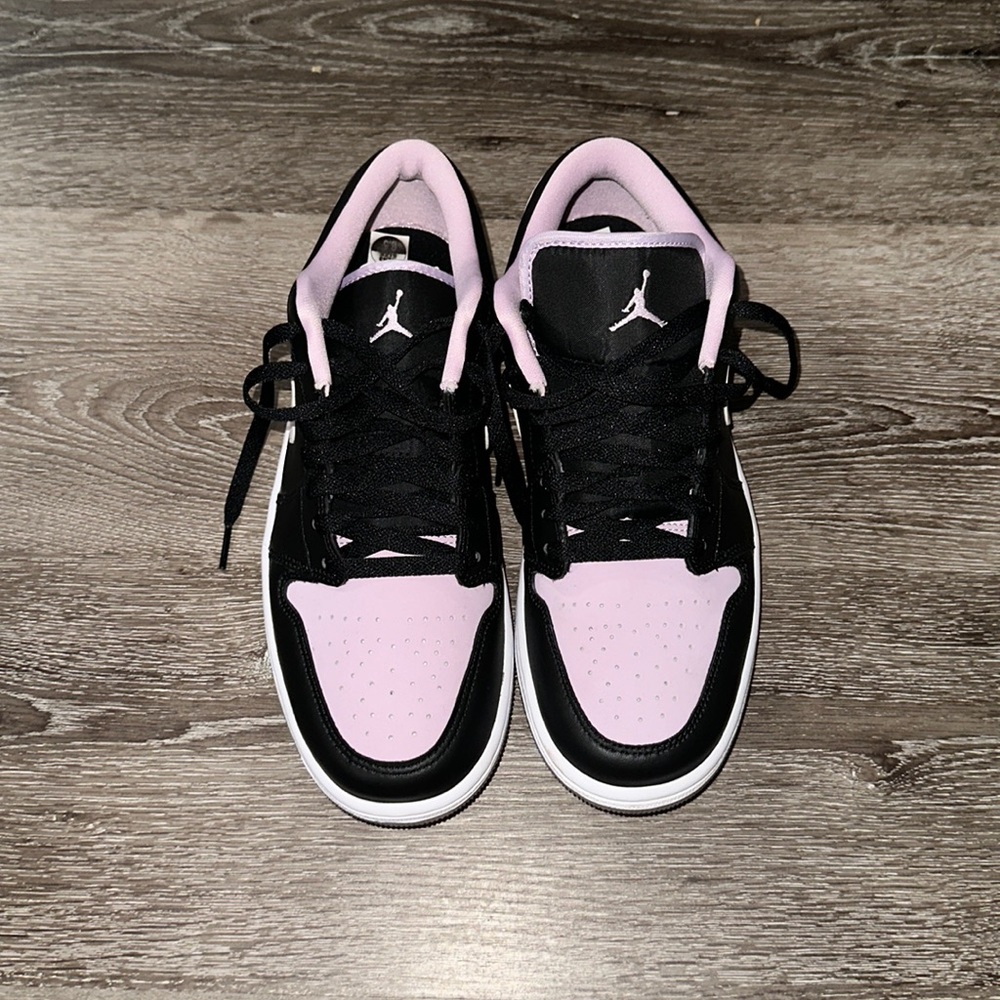 Jordan AJ1 Low SE